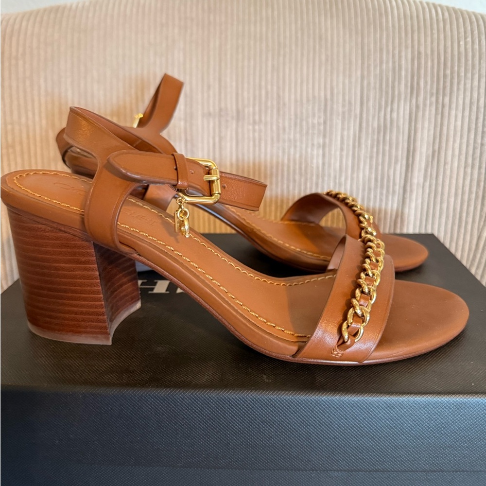 Brown Leather Heeled Sandals with Gold Chain
